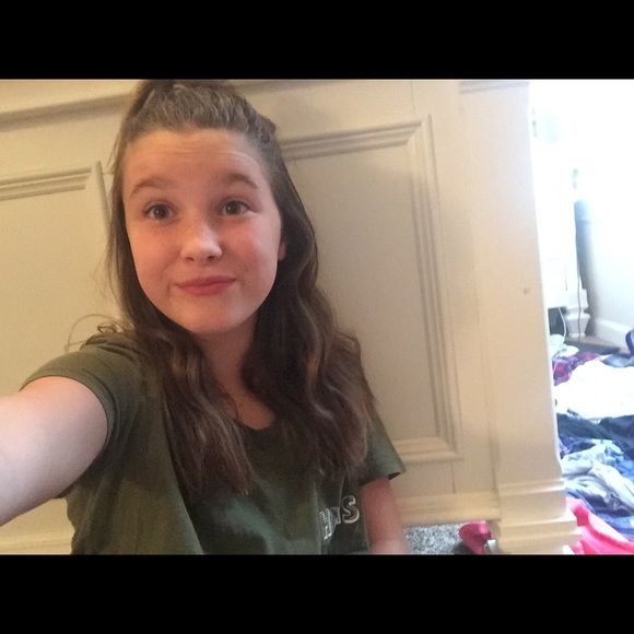 Meet your Posher, Taylor - Picture 1 of 1